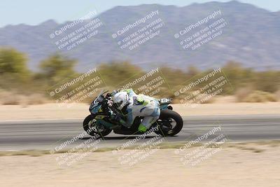 media/Apr-20-2025-CVMA (Sun) [[39090e8767]]/Race 9-Formula LW Twins Shootout/